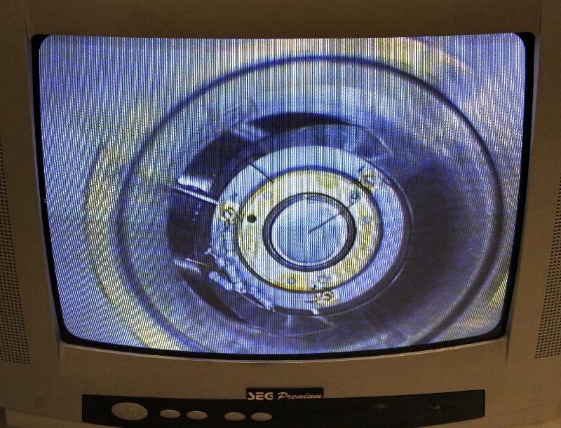2009-09-15_15 MCP in the vacuum chamber as seen by the video camera.